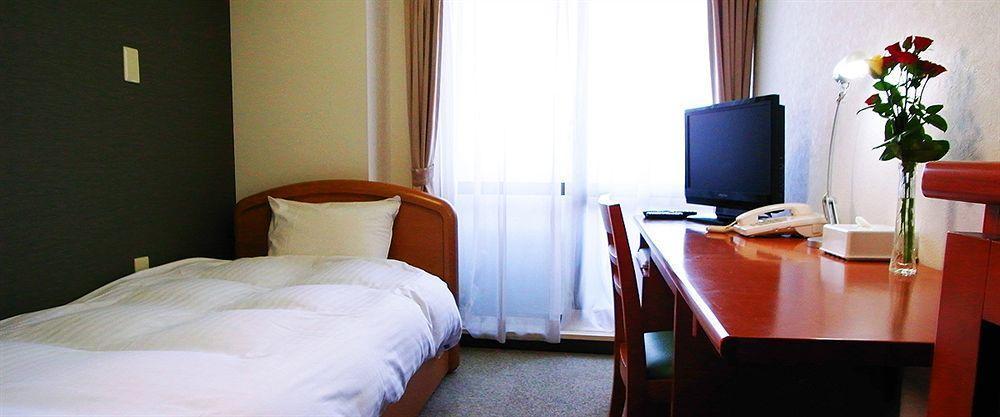 Ai Hotel Yokohama Йокогама Екстер'єр фото